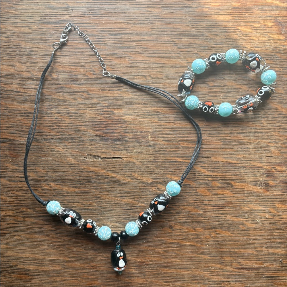 Cookie Lee Glass Bead Penguin Necklace Set